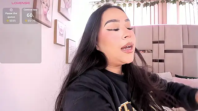 Snapshot of Zoey_thompson chatting on November 2025 07:48:02 PM Zoey thompson online show from November 2025 07:48:02 PM