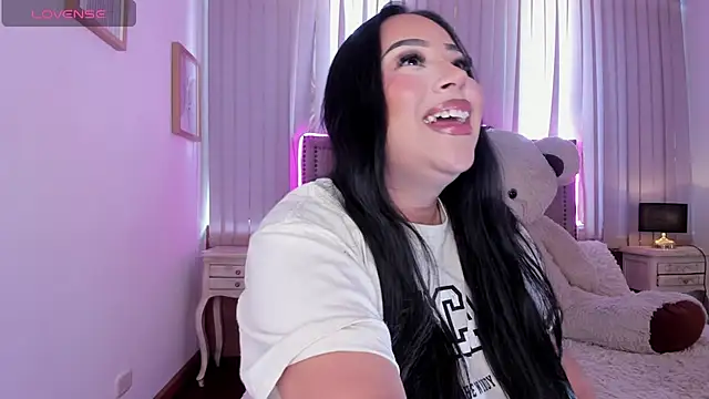 Snapshot of Zoey_thompson chatting on November 2025 02:50:02 PM Zoey thompson online show from November 2025 02:50:02 PM