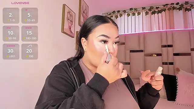 Snapshot of Zoey_thompson chatting on November 2025 08:27:02 PM Zoey thompson online show from November 2025 08:27:02 PM