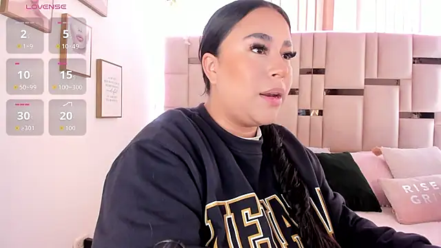 Snapshot of Zoey_thompson chatting on November 2025 07:37:02 PM Zoey thompson online show from November 2025 07:37:02 PM