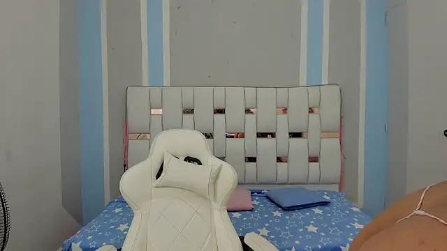 Snapshot of marsmith1 chatting on November 2025 04:44:02 AM marsmith1 online show from November 2025 04:44:02 AM