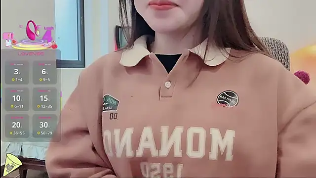 Snapshot of lulu404 chatting on December 2025 03:22:02 AM lulu404 online show from December 2025 03:22:02 AM