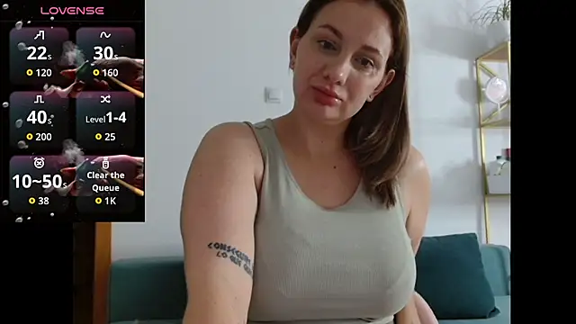Snapshot of Avrora__Love chatting on September 2025 11:48:01 PM Avrora  Love online show from September 2025 11:48:01 PM