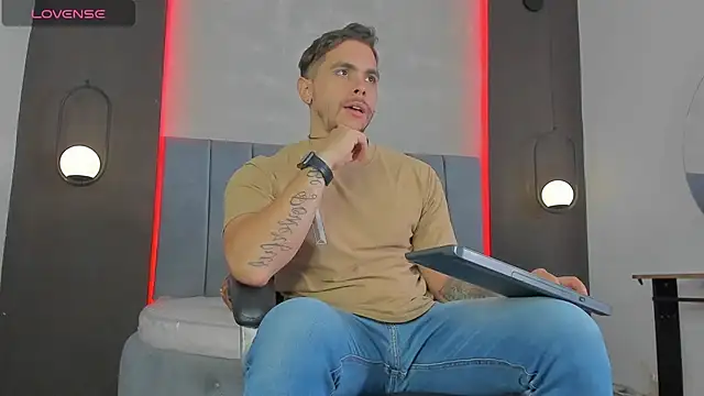 Liam walk  online show from April 2026 08:03:01 PM