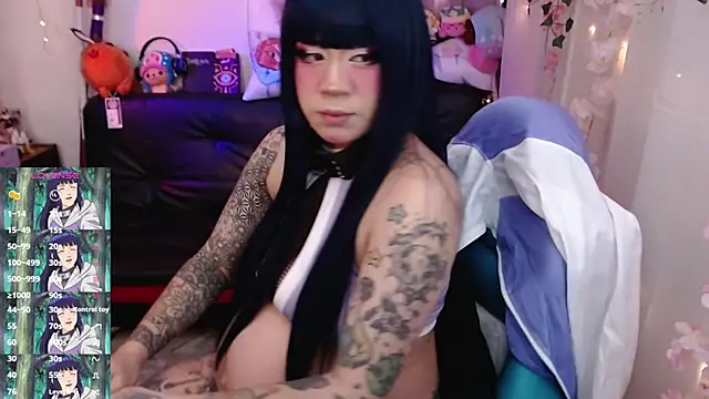 jadedelux  online show from November 2025 04:31:02 PM