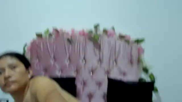 ivy moon05 online show from November 2025 04:40:01 PM