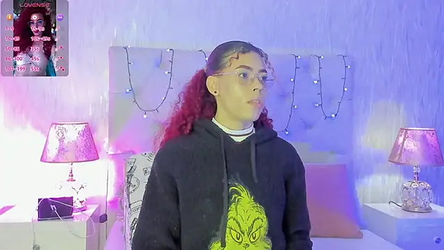 Snapshot of Pamelamiler__ chatting on November 2025 11:43:02 AM Pamelamiler online show from November 2025 11:43:02 AM