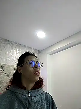 Pamelamiler   online show from April 2026 11:41:02 AM