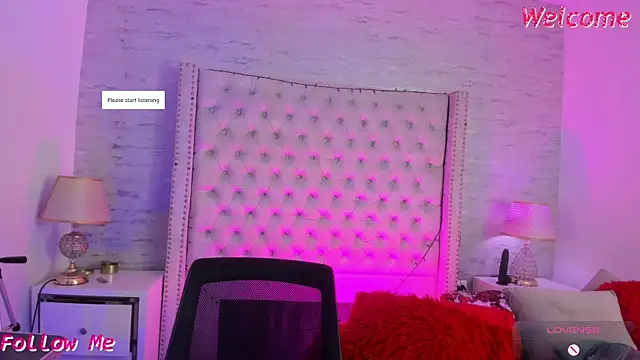 Pamelamiler   online show from May 2026 12:00:02 PM