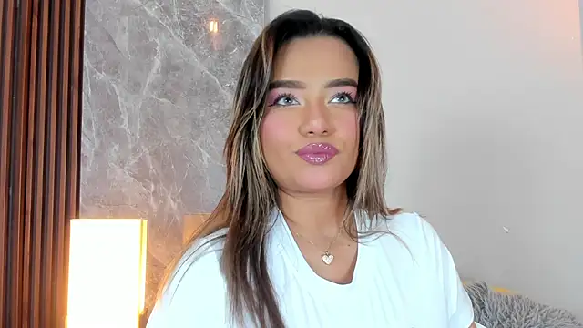 Emma hunter  online show from October 2025 03:58:02 AM