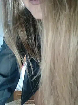 Snapshot of Viola3102 chatting on September 2025 04:12:01 PM Viola3102 online show from September 2025 04:12:01 PM