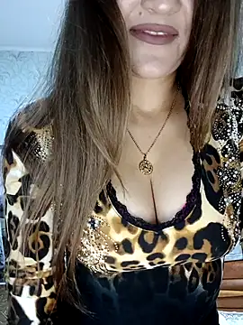 Snapshot of Viola3102 chatting on October 2025 11:20:02 AM Viola3102 online show from October 2025 11:20:02 AM