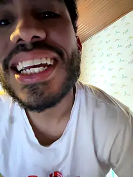 Snapshot of TU-MORENOO chatting on September 2025 05:13:02 PM TU-MORENOO online show from September 2025 05:13:02 PM