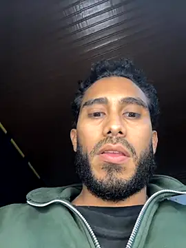 Snapshot of TU-MORENOO chatting on September 2025 06:26:02 AM TU-MORENOO online show from September 2025 06:26:02 AM