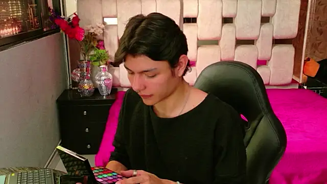 Snapshot of alandelrey57 chatting on February 2026 02:45:01 PM alandelrey57 online show from February 2026 02:45:01 PM