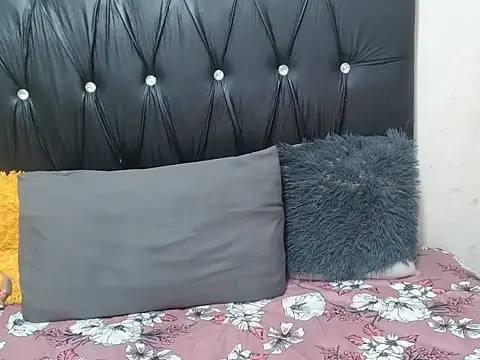 Lsnickykhanyile online show from November 2025 09:25:01 PM