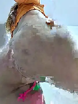 Snapshot of Elianasuarezz chatting on January 2026 12:34:02 AM Elianasuarezz online show from January 2026 12:34:02 AM