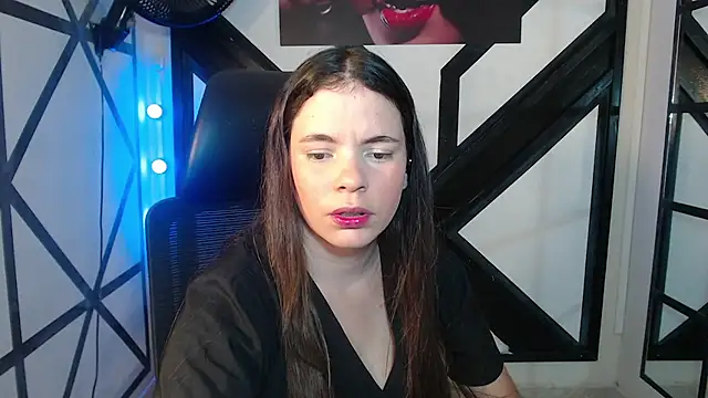 Snapshot of maira_tf chatting on June 2026 07:01:02 PM maira tf online show from June 2026 07:01:02 PM