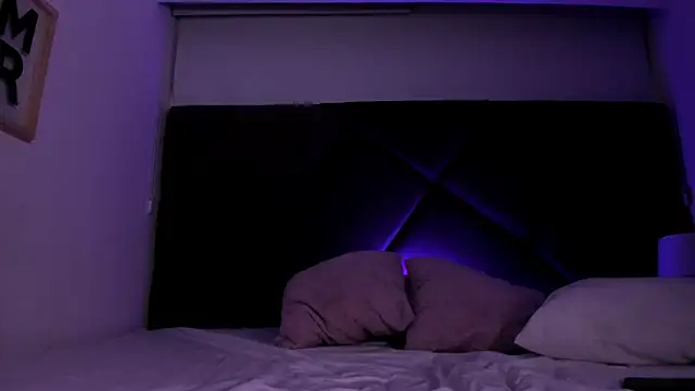 Snapshot of andrew_colleman chatting on October 2025 05:49:02 AM andrew colleman online show from October 2025 05:49:02 AM