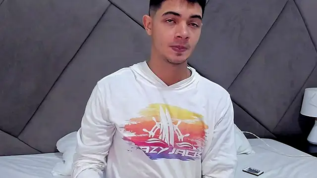 Snapshot of andrew_colleman chatting on November 2025 07:29:02 AM andrew colleman online show from November 2025 07:29:02 AM