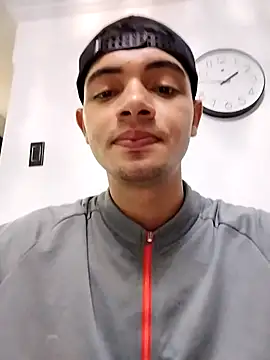 Snapshot of andrew_colleman chatting on December 2025 06:44:01 AM andrew colleman online show from December 2025 06:44:01 AM