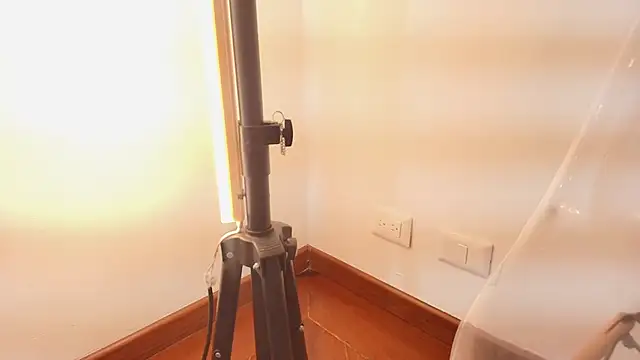 Snapshot of zarah_andrew__ chatting on October 2025 11:51:02 AM zarah andrew online show from October 2025 11:51:02 AM