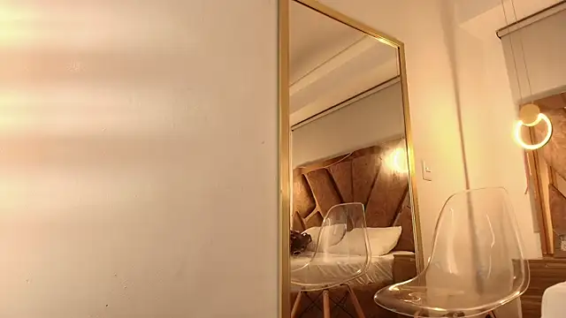 Snapshot of zarah_andrew__ chatting on November 2025 11:53:01 AM zarah andrew online show from November 2025 11:53:01 AM