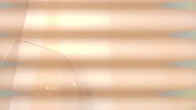 Snapshot of zarah_andrew__ chatting on December 2025 01:42:01 PM zarah andrew online show from December 2025 01:42:01 PM