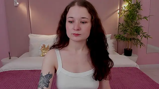 Snapshot of NancyJonson chatting on October 2025 03:29:02 AM NancyJonson online show from October 2025 03:29:02 AM