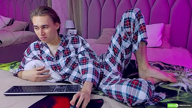 WilliamDyson online show from September 2025 03:16:02 AM