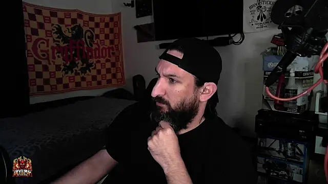 DevilPup75  online show from April 2026 08:20:01 AM