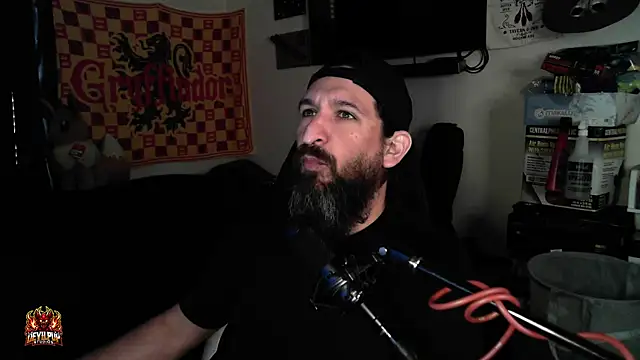 DevilPup75  online show from April 2026 01:25:02 PM