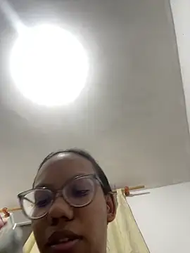 Valen1800 online show from November 2025 12:55:01 AM