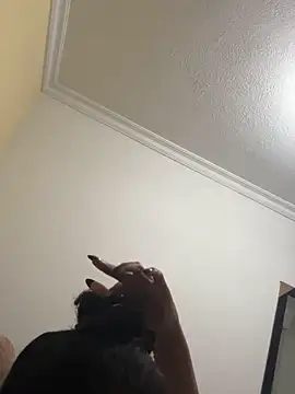 Valen1800 online show from November 2025 12:09:02 AM