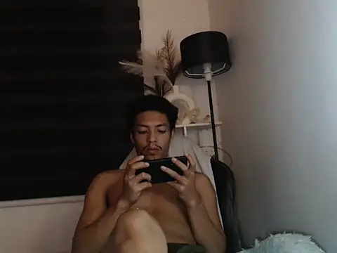 Snapshot of Asian_gregor chatting on October 2025 07:11:01 PM Asian gregor online show from October 2025 07:11:01 PM