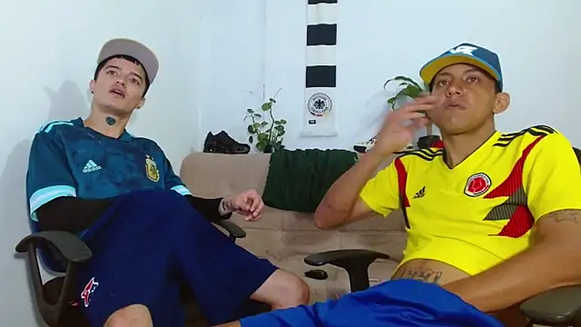 skinny23cm online show from February 2026 01:59:01 PM