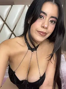 CoralineRusso1 online show from July 2026 10:09:01 AM