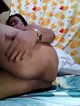 Huge mama69 online show from March 2026 01:44:02 PM