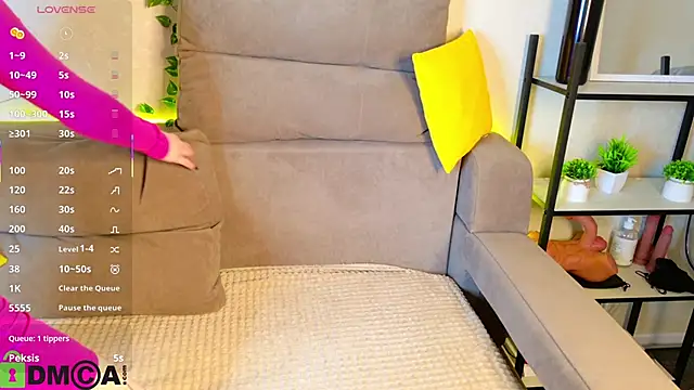 Roxy Sunnny online show from November 2025 09:20:02 AM