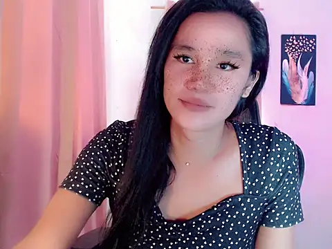 Amayahugecock1 online show from December 2025 06:18:01 AM