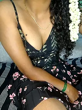 Tamilpallavi online show from November 2025 02:51:01 PM