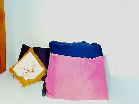 Snapshot of Love-Racheal75 chatting on February 2026 11:50:01 AM Love-Racheal75 online show from February 2026 11:50:01 AM