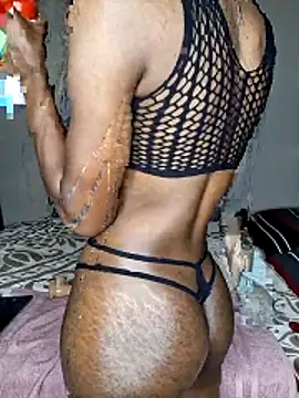 Snapshot of Unique05 chatting on November 2025 09:04:01 PM Unique05 online show from November 2025 09:04:01 PM