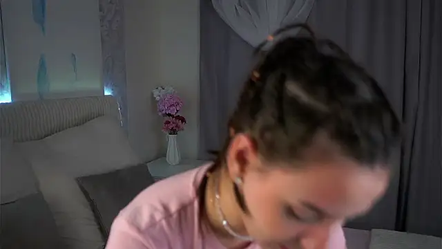 FalineBeacher online show from March 2026 01:12:01 AM