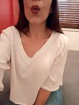 Esmeralda passion online show from October 2025 11:43:01 AM