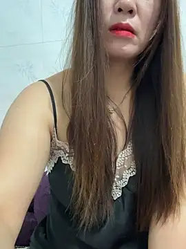 Moan Mary online show from October 2025 11:34:01 PM