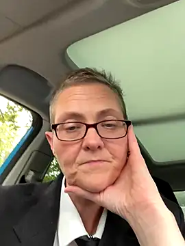 Snapshot of Curvy-Jinx chatting on September 2025 12:18:01 PM Curvy-Jinx online show from September 2025 12:18:01 PM