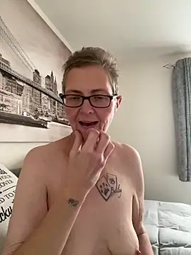 Snapshot of Curvy-Jinx chatting on October 2025 07:31:02 AM Curvy-Jinx online show from October 2025 07:31:02 AM