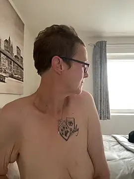 Snapshot of Curvy-Jinx chatting on October 2025 07:31:02 AM Curvy-Jinx online show from October 2025 07:31:02 AM