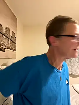 Snapshot of Curvy-Jinx chatting on October 2025 07:36:02 PM Curvy-Jinx online show from October 2025 07:36:02 PM